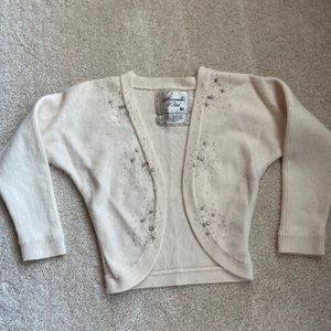 Abercrombie and fitch cream sweater